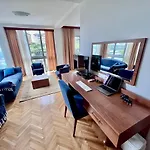 Ambasador 3* Подгориця