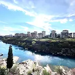 Ambasador Готель Подгориця