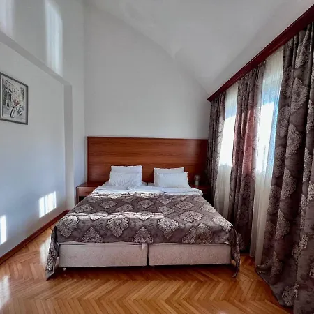 Hotel Ambasador 3*