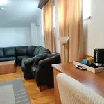 Ambasador فندق 3*